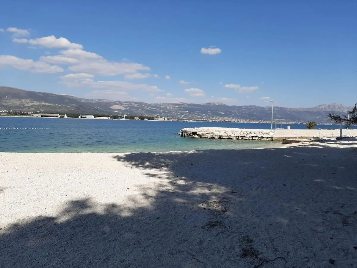 Sea-View Apartment In Mastrinka - Trogir With Balcony Croatia