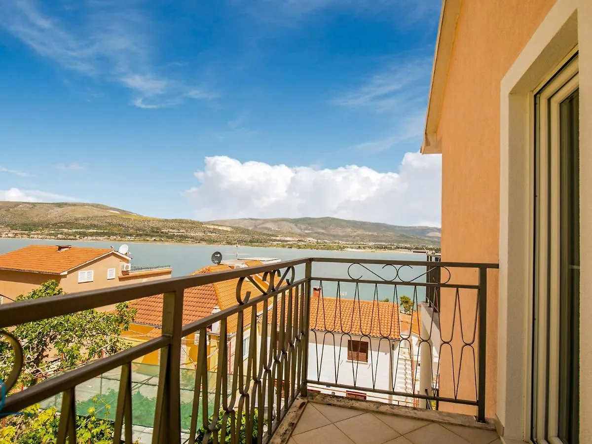 Sea-View Apartment In Mastrinka - Trogir With Balcony 0*,  Croatia
